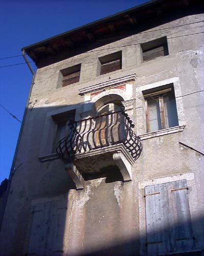 Poggiolo del palazzo Borgo Ruga