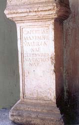 Base per  statua onoraria